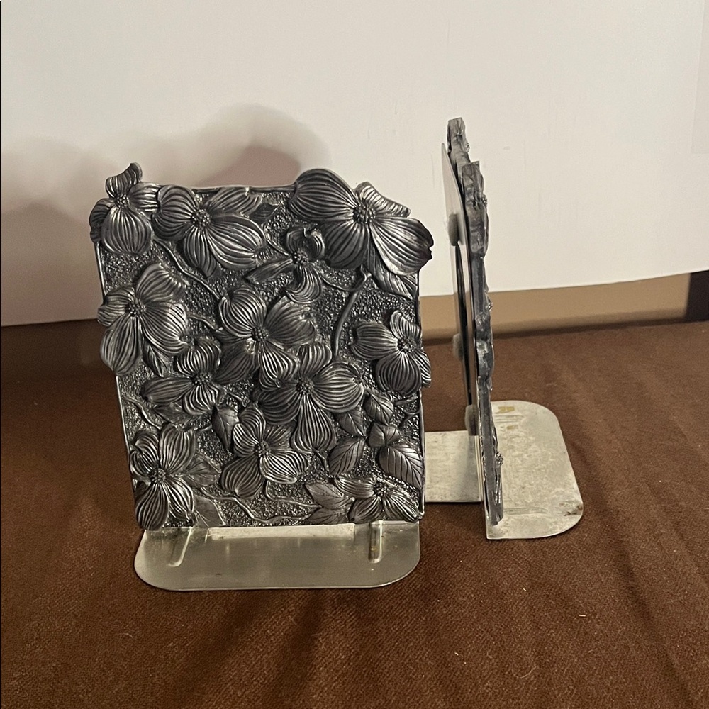 😄Vintage Metzke pewter bookends USA 1982 dogwood flowers